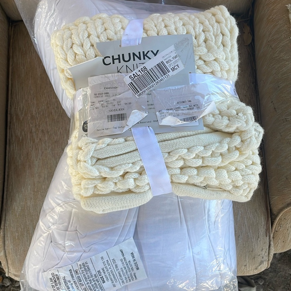 Knits throw